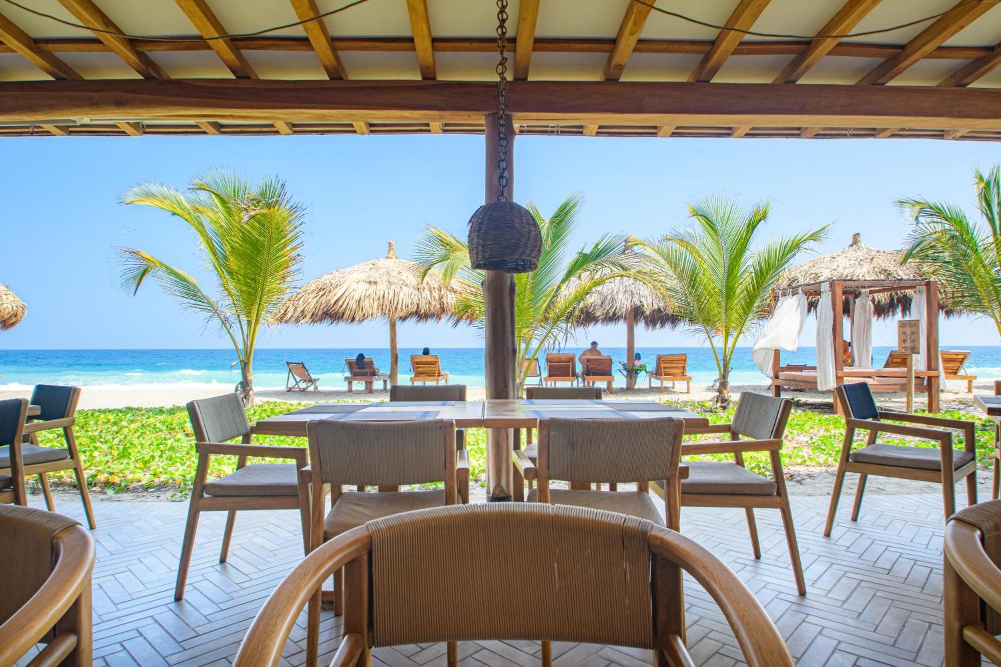 Senda Kokkos Beach Los Naranjos Luaran gambar